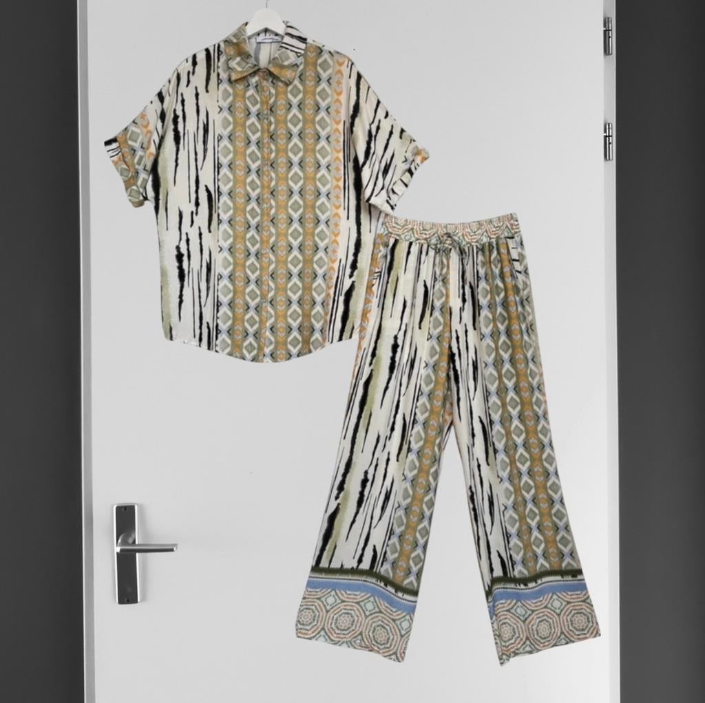 Ambika - Stijlvolle tweedelige set met unieke print one size, Verzenden, Nieuw