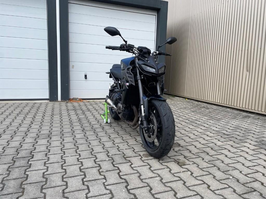 Yamaha Mt-09 | SC-Project | Hyperpro vering, Motoren, 899 cc, Motorrijbewijs A, Bedrijf, 3 cilinders