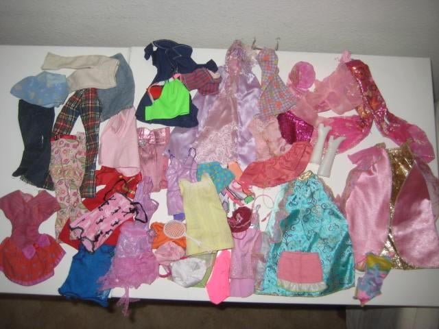 Barbie kleertjes kleding divers Barbie accessoires, Ophalen of Verzenden, Zo goed als nieuw, Babypop