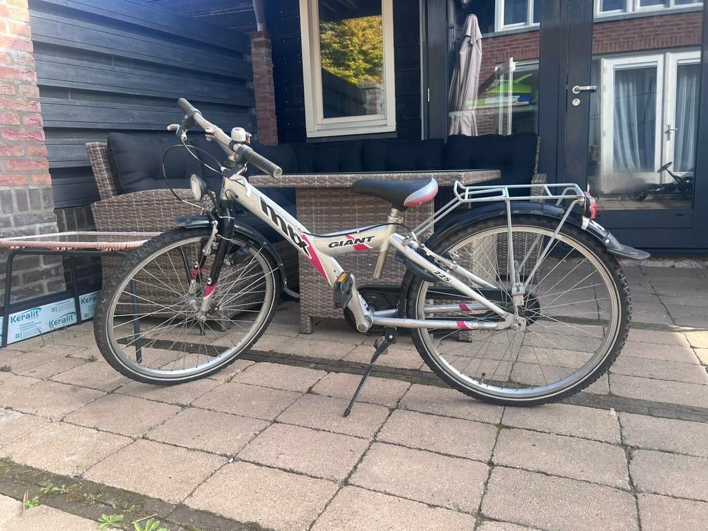 Giant kinderfiets 24 inch – moet weg (opknapper), Fietsen en Brommers, Fietsen | Jongens, Gebruikt, 24 inch, Ophalen