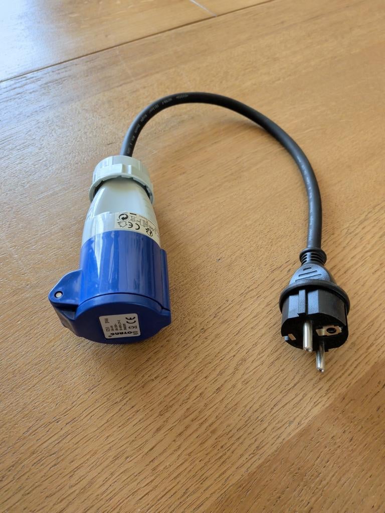 CEE verloopkabel 230V - 16A (3680W MAX), Doe-het-zelf en Verbouw, Elektra en Kabels, Ophalen of Verzenden, Zo goed als nieuw