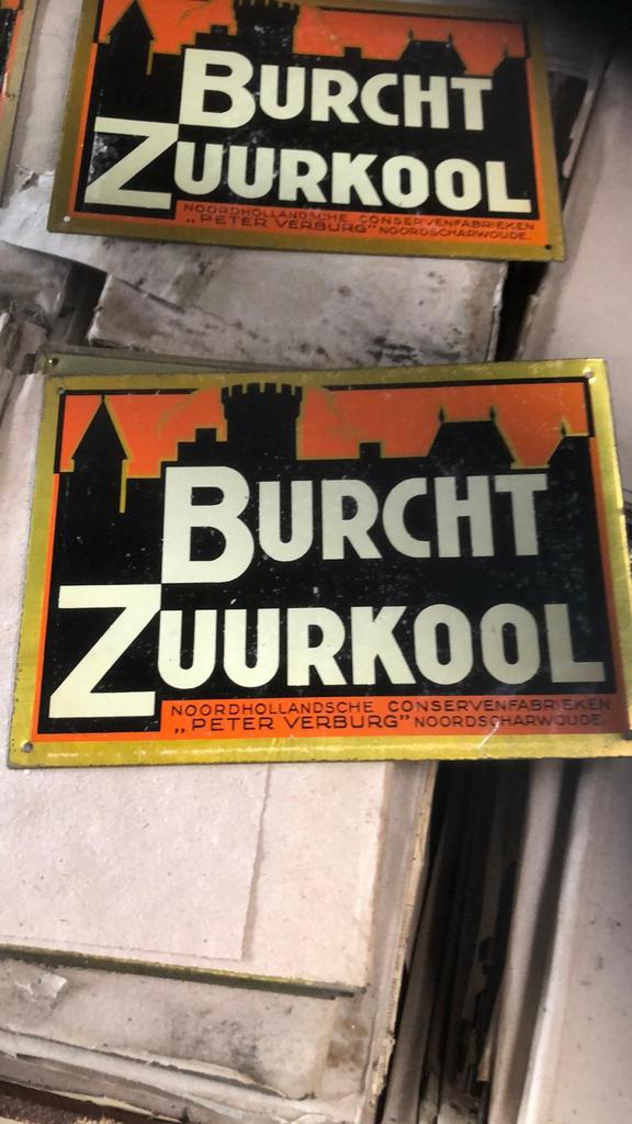 OUD BORDJE VAN BLIK BURCHT ZUURKOOL, Verzamelen, Ophalen of Verzenden, Gebruikt, Reclamebord