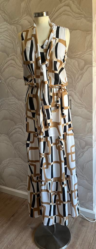 Caroline Biss 40 lange jurk, maxi dress Wit camel Ibiza, Ophalen of Verzenden, Zo goed als nieuw, Maat 38/40 (M), Onder de knie