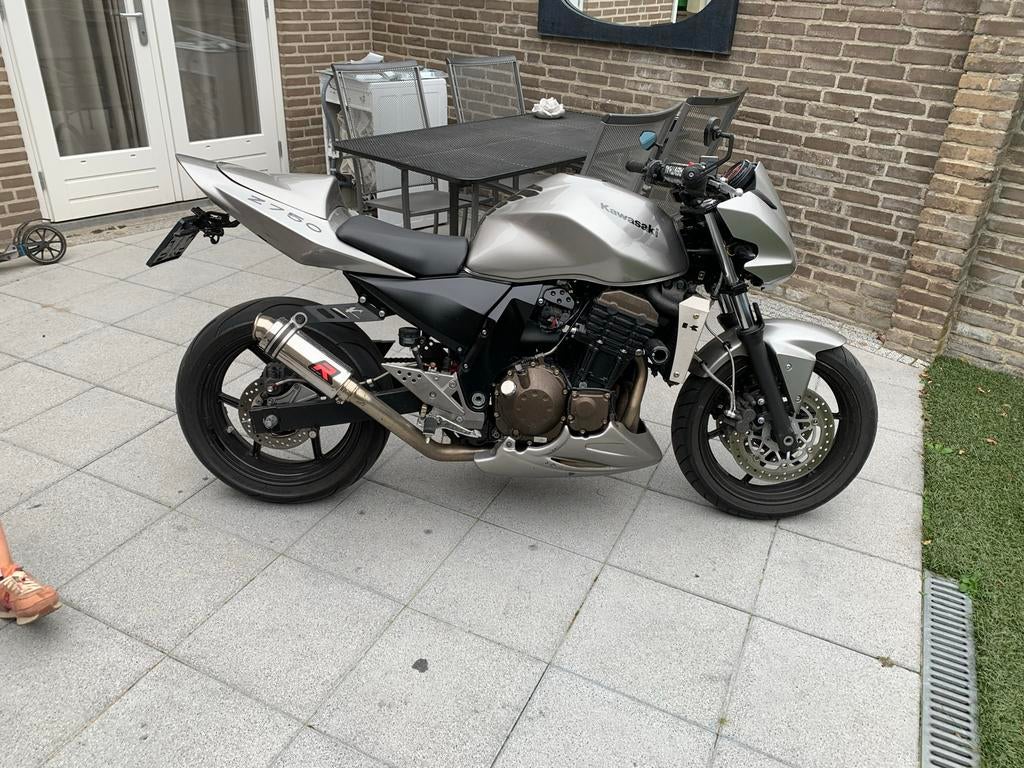 Kawasaki Z750 Naked Bike - Sportief en Goed Onderhouden, Motoren, Ophalen