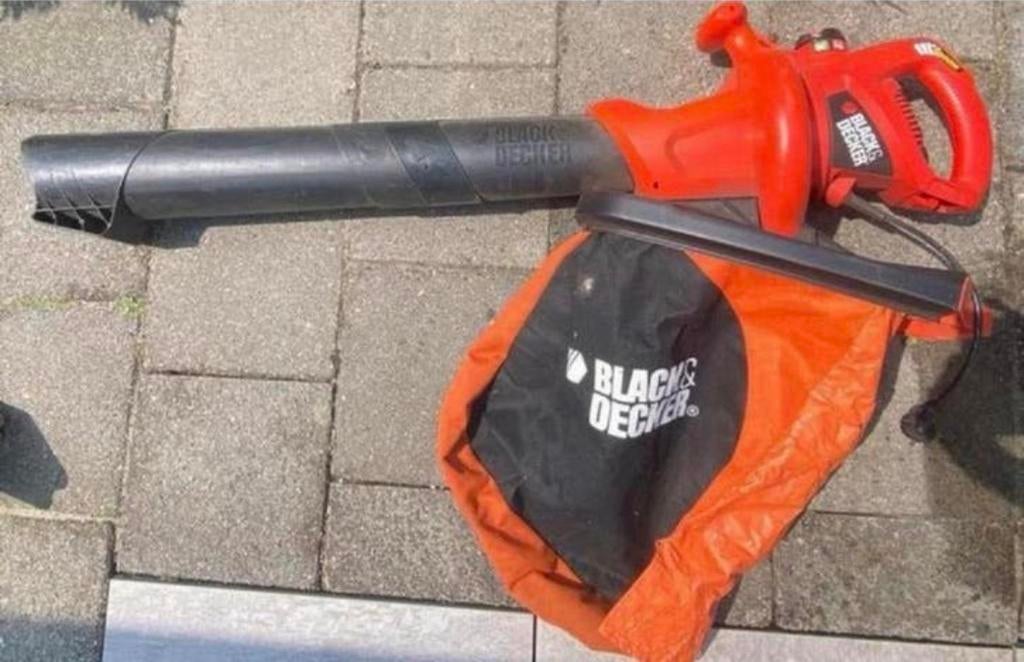 Black & Decker Bladblazer en Zuiger met Versnipperfunctie, Tuin en Terras, Bladblazers, Ophalen, Gebruikt, Handgedragen, Met opvangzak
