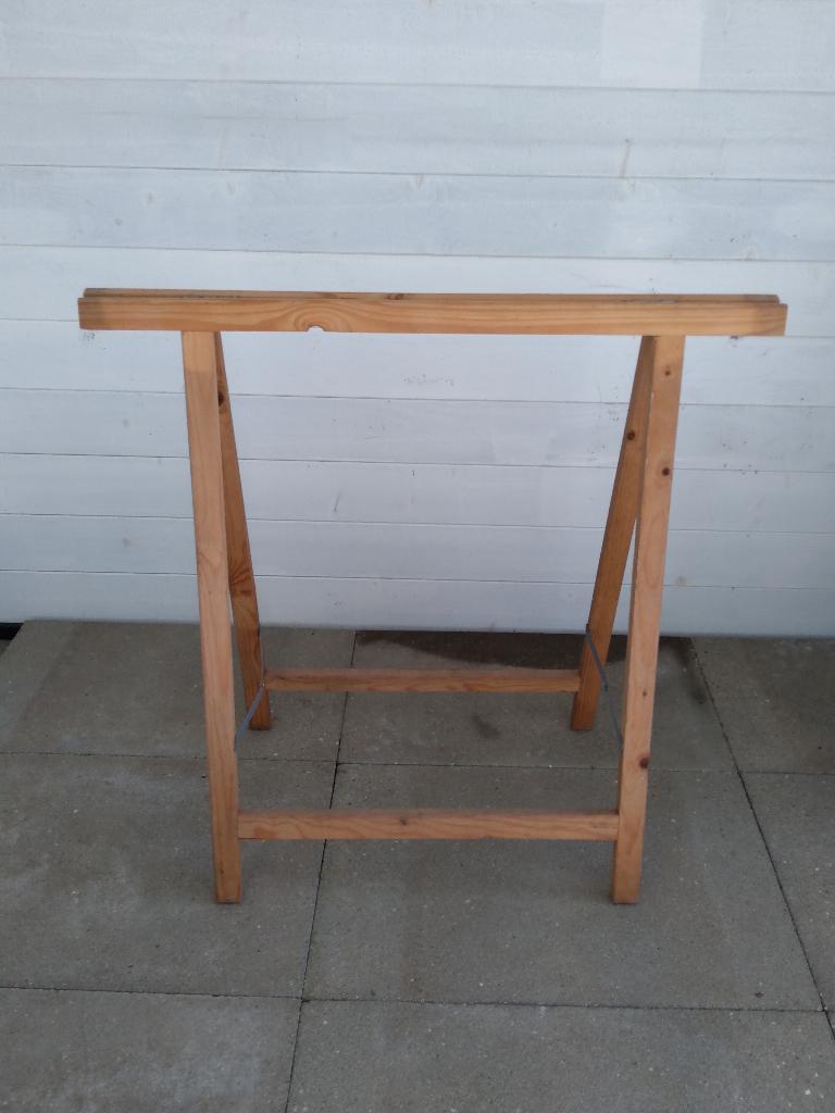 Schragen - 24 stuks - hout, Ophalen, Gebruikt