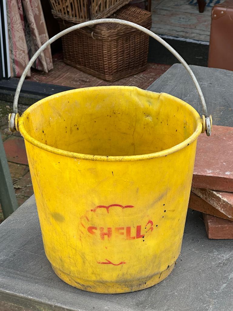 Oude shell emmer, Ophalen of Verzenden, Gebruikt, Kunststof, Met handgreep