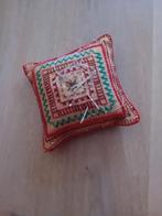 Spelden kussen oud model., Ophalen of Verzenden, Zo goed als nieuw