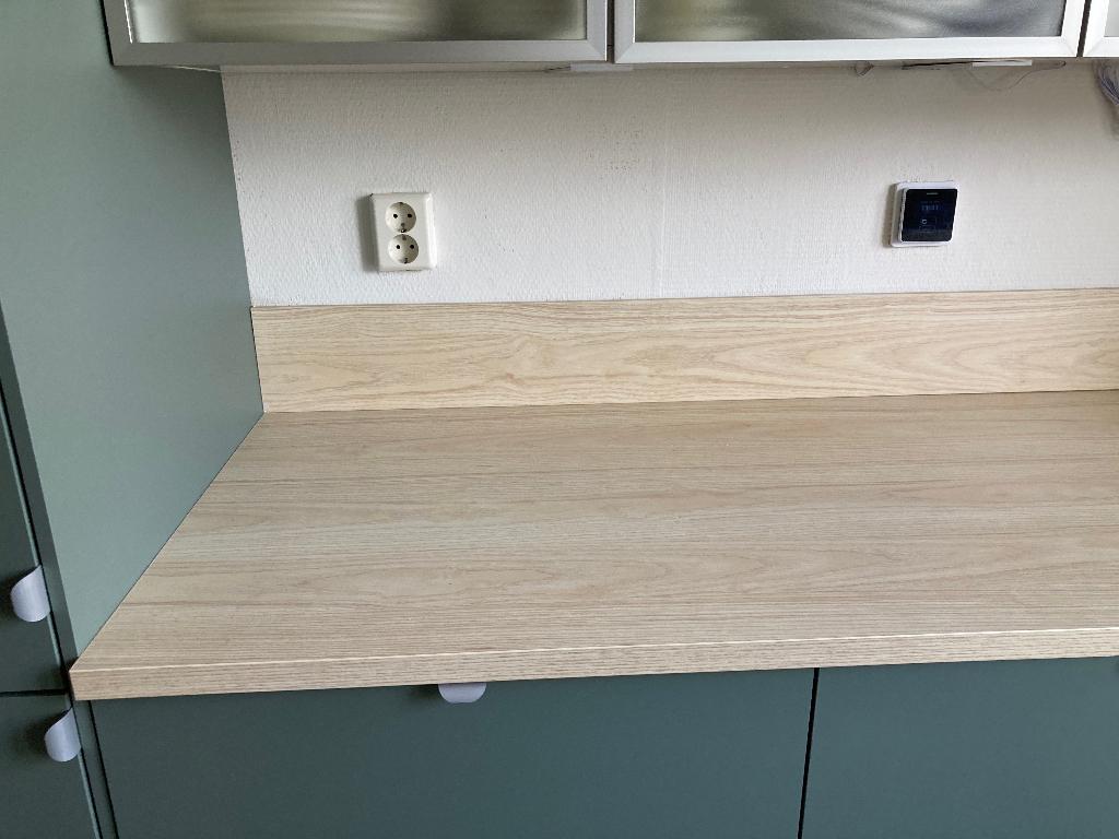 Keukenblad en achterwand 185x62x2,8 - Ikea Essen laminaat, Huis en Inrichting, Keuken | Keukenelementen, Zo goed als nieuw, Minder dan 100 cm