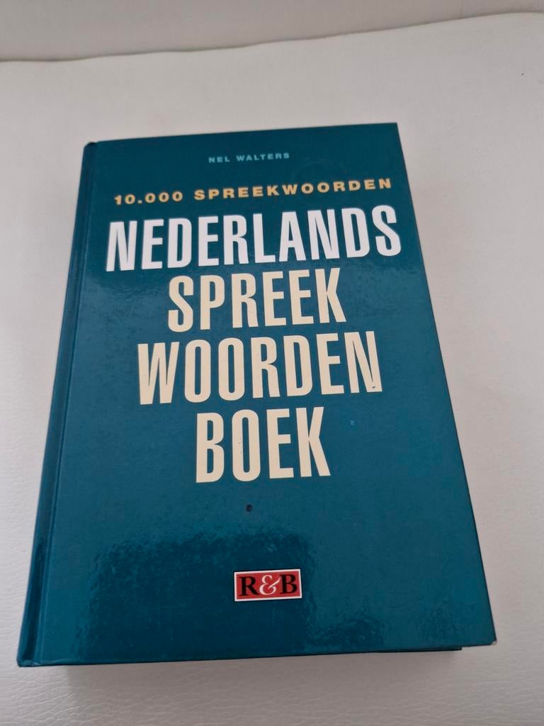 Nederlands Spreekwoordenboek - Nel Walters, Boeken, Woordenboeken, Ophalen of Verzenden