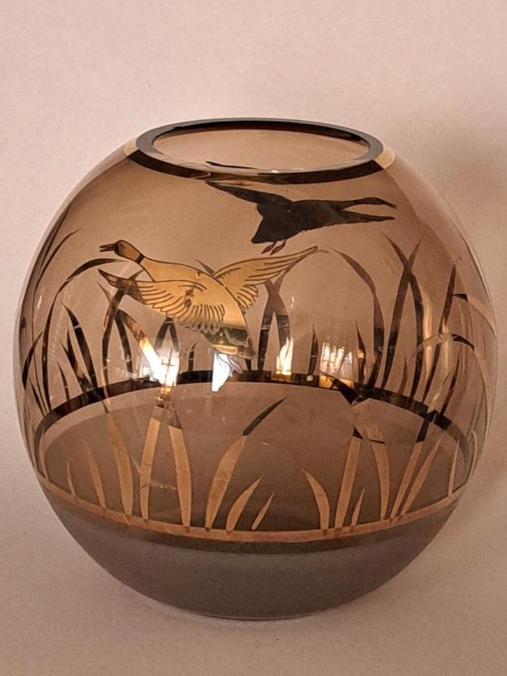 Midcentury glazen vaas met riet en vliegende eenden, Antiek en Kunst, Antiek | Vazen, Ophalen of Verzenden