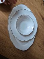 Bordenset wit met zilveren rand, 36-delig, Ophalen, Zo goed als nieuw, Bord(en), Overige stijlen