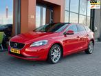 Volvo V40 1.6 T3|Leer|Xenon|Camera+PDC|Bluetooth|Panodak|, Voorwielaandrijving, Gebruikt, 4 cilinders, 150 pk