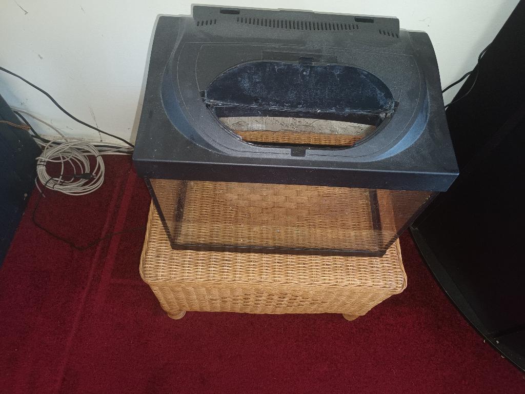 Tetra aquarium met led verlichting en filter, Dieren en Toebehoren, Vissen | Aquaria en Toebehoren, Ophalen, Zo goed als nieuw