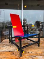 Rietveld Rood-blauwe stoel replica, Gebruikt, Overige kleuren, De Stijl, Ophalen of Verzenden