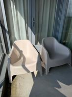 Karwei kunststof tuinstoelen beige, Ophalen, Zo goed als nieuw