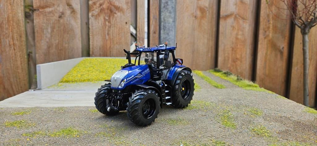 Verbouwde New Holland T7.440XD Blue Power 1:32, Ophalen of Verzenden, Nieuw, Tractor of Landbouw, Overige merken