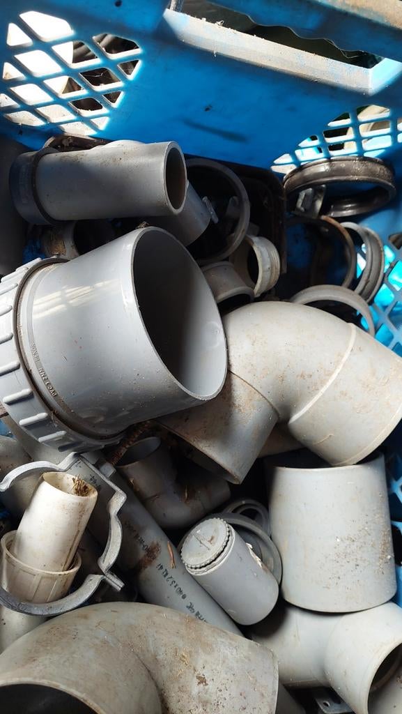 Diverse PVC koppelstukken en buizen, Gebruikt, Pvc, Overige typen, Ophalen of Verzenden