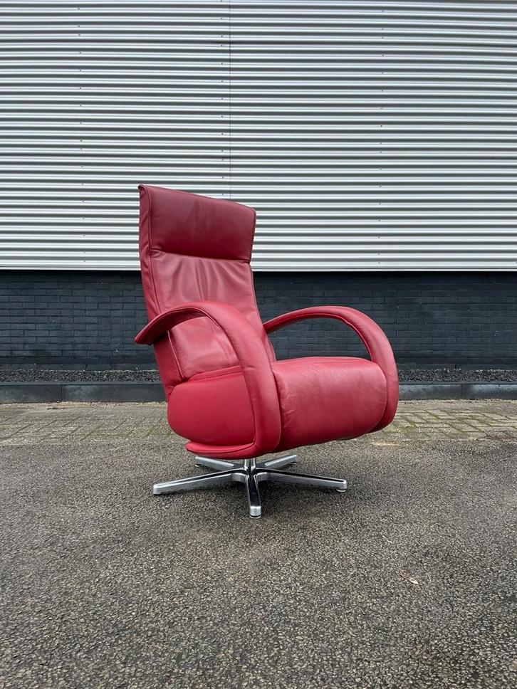 Nette rode leren relax fauteuil / relaxstoel / relaxfauteuil, Huis en Inrichting, Fauteuils, Gebruikt, 50 tot 75 cm, Minder dan 75 cm