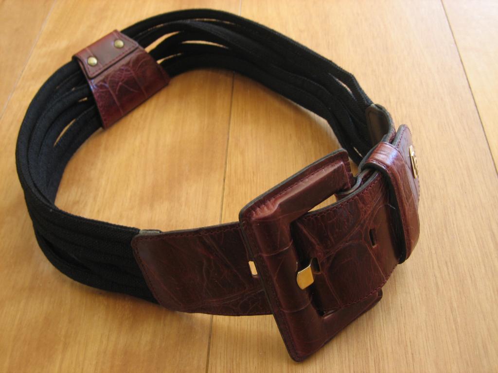 Exclusieve zwart met rood-bruin leer tailleriem PP, snazzeys, Kleding | Dames, Riemen en Ceinturen, 5 cm of meer, Nieuw, Tailleriem