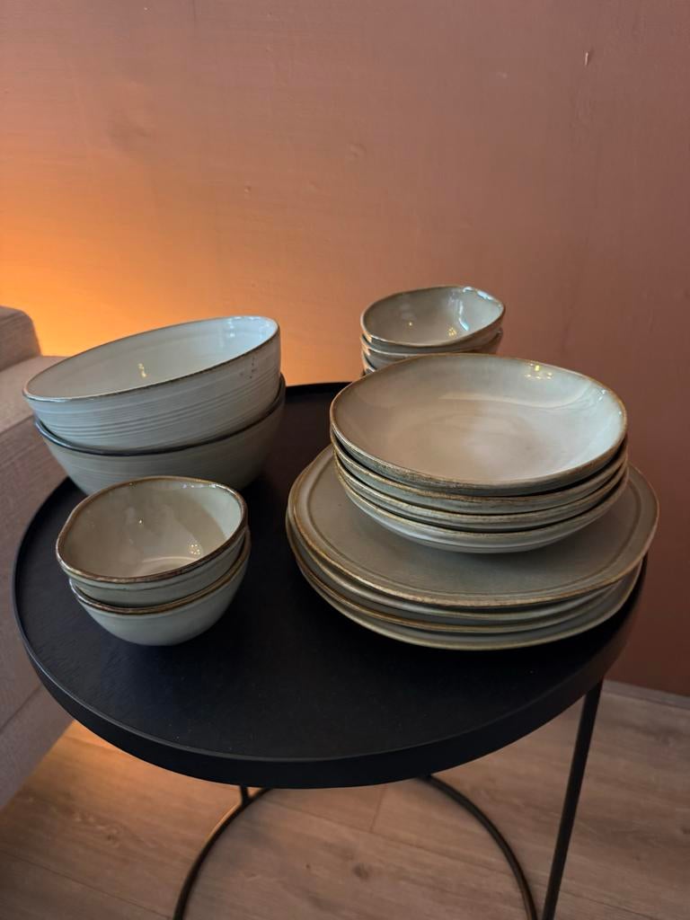 Serviesset Leenbakker - Zo goed als nieuw, Ophalen of Verzenden, Zo goed als nieuw, Effen, Aardewerk