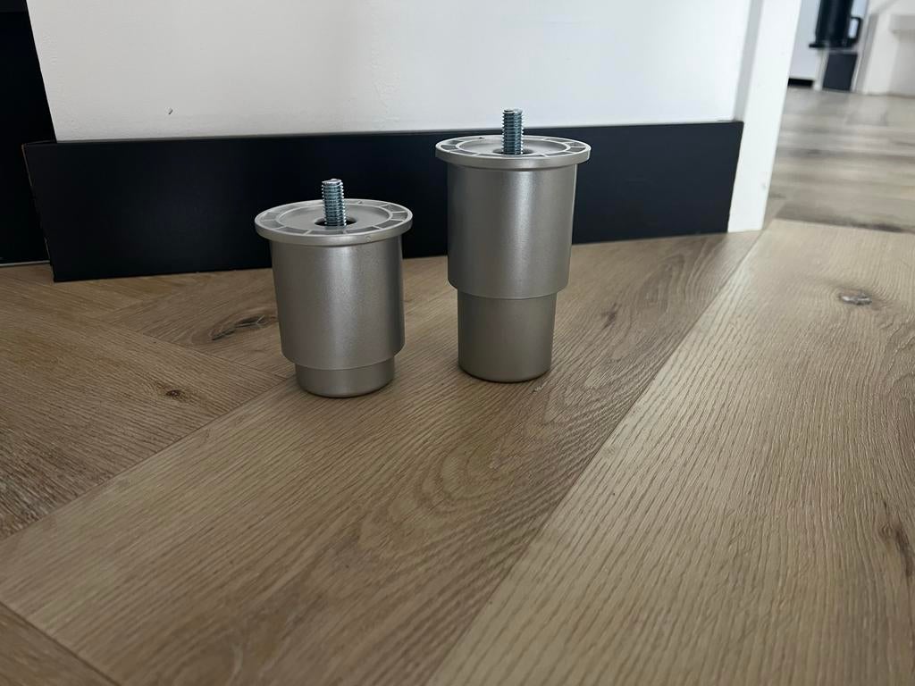 Fornuis poten / voeten  7 tot 11 cm verstelbaar, Ophalen, Kunststof, Gebruikt, 50 tot 100 cm