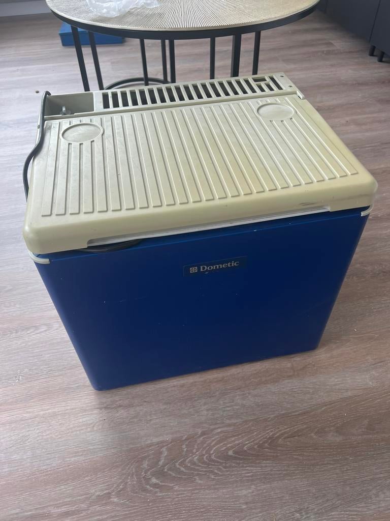Dometic koelbox op gas, 12V en 220W, Ophalen, Gebruikt, Koelbox, Elektrisch