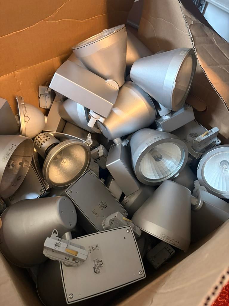 Grote partij Lival 3-Fase Railspots (55 stuks), Ophalen, Zo goed als nieuw, Metaal of Aluminium