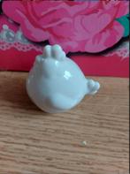 Kleine porseleinen kip pasen, Ophalen of Verzenden, Zo goed als nieuw