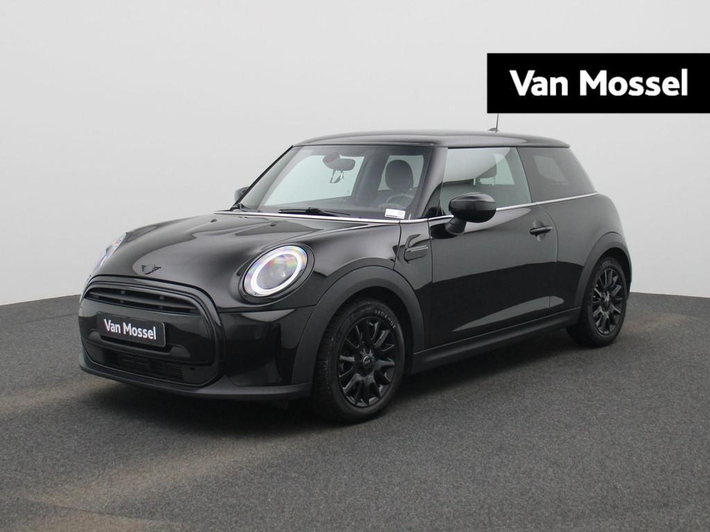 Mini Mini 1.5 Cooper Essential | Navigatie | Black pakket |, Auto's, Mini, 12 maanden, Gebruikt, 4 stoelen, Zwart