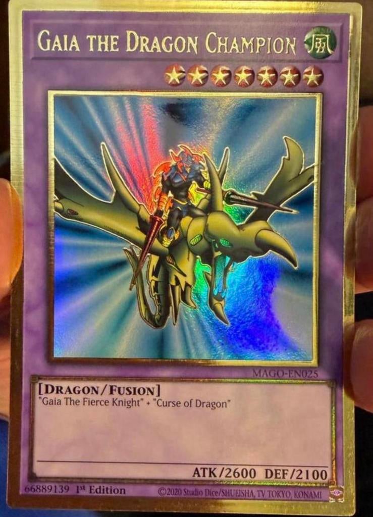 Yu-Gi-Oh! Gaia the Dragon Champion MAGO 1st Edition !, Ophalen of Verzenden, Zo goed als nieuw, Losse kaart, Foil