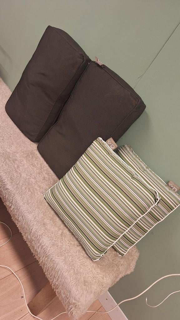 Comfortabele buitenkussens - set van 4, Huis en Inrichting, Woonaccessoires | Kussens, Ophalen of Verzenden