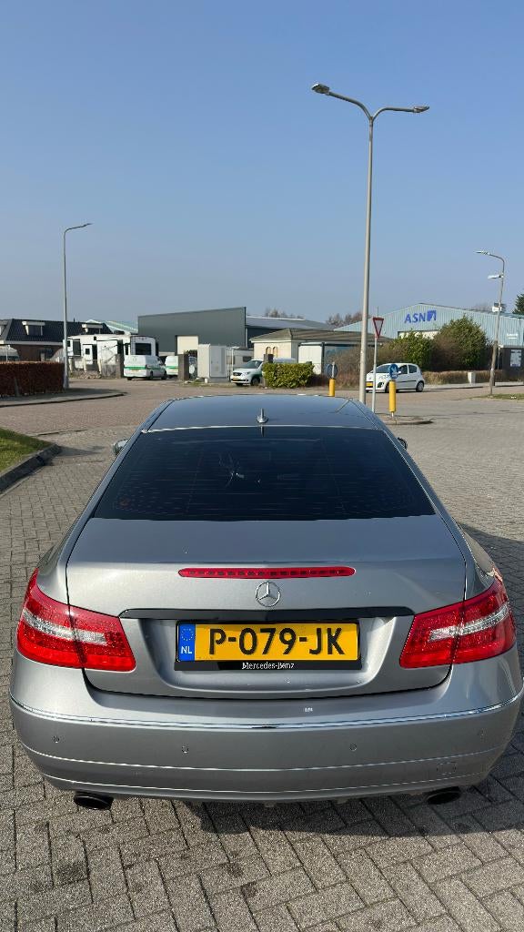 Mercedes E350 CGI Coupé V6|292PK|Automaat|156.000km|Topstaat, Auto's, Automaat, Euro 5, Achterwielaandrijving, 1800 kg
