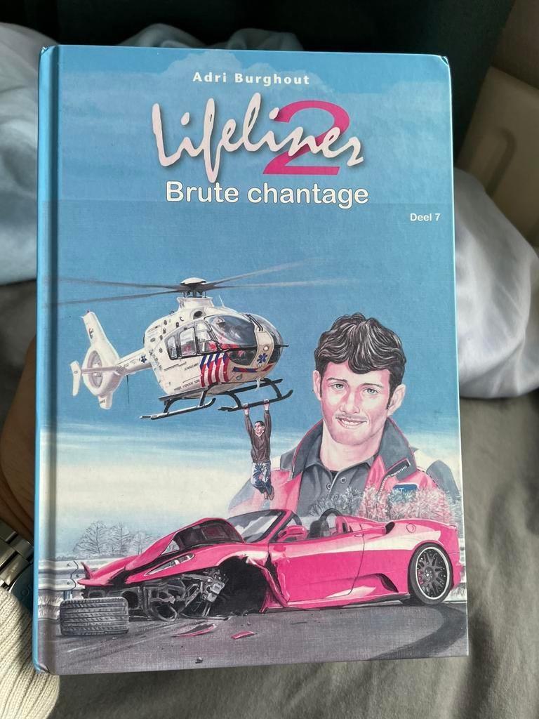 Lifeliner 2 brute chantage adri burghout, Boeken, Ophalen of Verzenden, Zo goed als nieuw