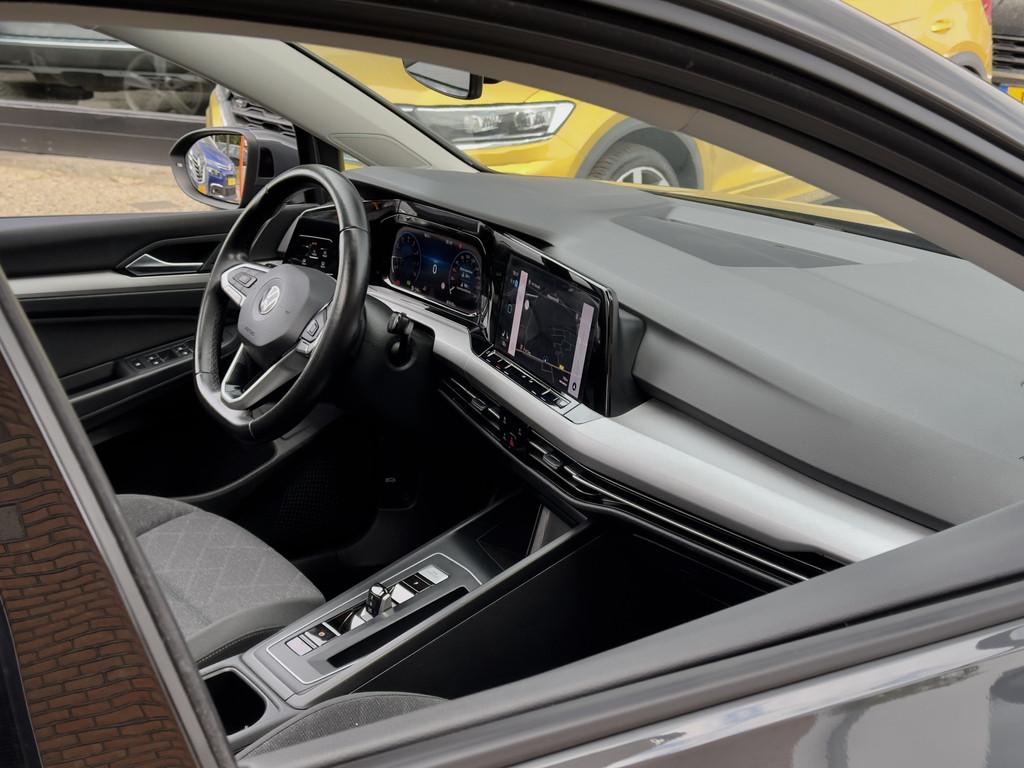 Volkswagen Golf Variant 1.0 eTSI AUT7 LIFE 81D.KM! PANODAK N, Auto's, Volkswagen, Gebruikt, Stationwagon, 3 cilinders, Golf Variant
