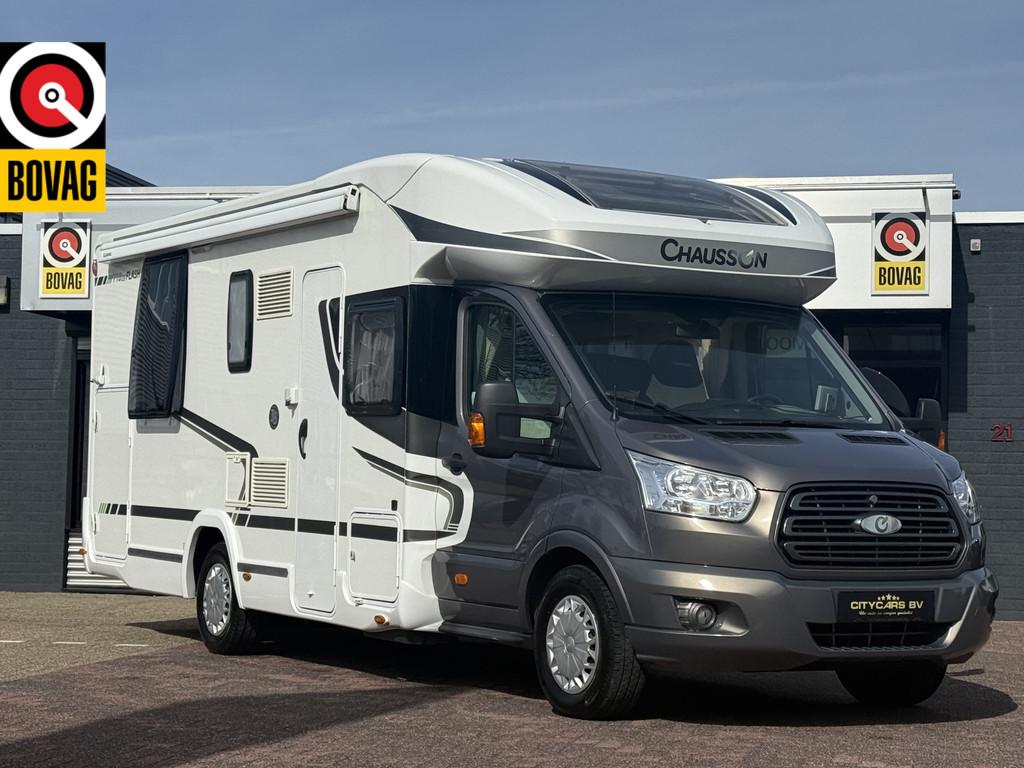 Chausson Flash 718 EB queensbed+hefbed fietsenrek zonnepanee, Hordeur, Ringverwarming, Achteruitrijcamera, 7 tot 8 meter