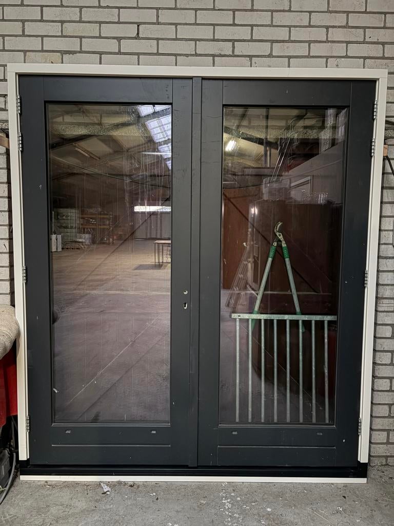 Hardhouten kozijn met dubbele deuren en HR++ glas, Doe-het-zelf en Verbouw, Kozijnen en Schuifpuien, Ophalen, Deurkozijn, Nieuw
