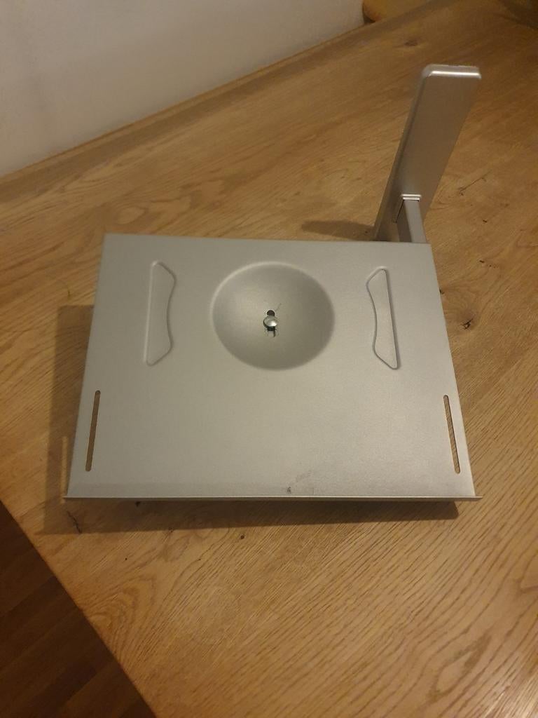 Gratis Beamerarm / Beamerbeugel, Ophalen, Gebruikt, Beamerbeugel