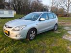 Hyundai i30 1.4 I Crosswagon 2010 Grijs, Auto's, Voorwielaandrijving, Zwart, 4 cilinders, 1396 cc