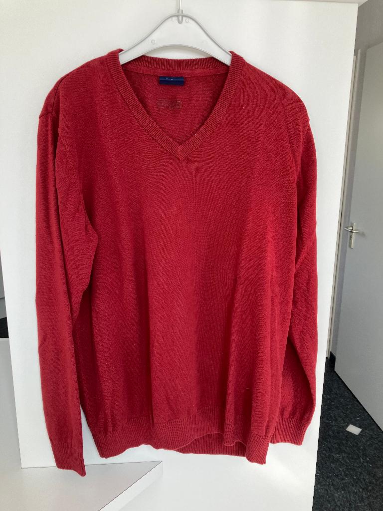 Rode V-hals trui maat M, Maat 48/50 (M), Ophalen of Verzenden, John Cabot, Gedragen