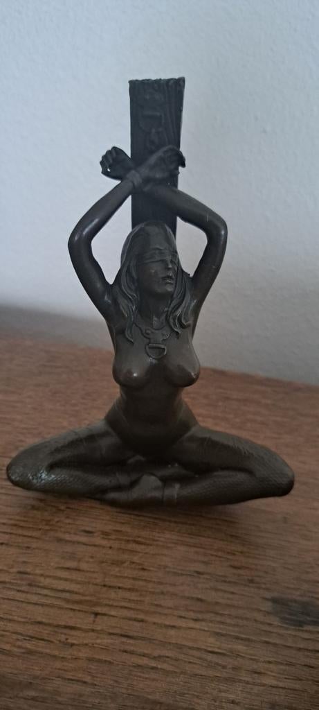 Bronzen beeld van een bondage dame bdsm, Ophalen of Verzenden