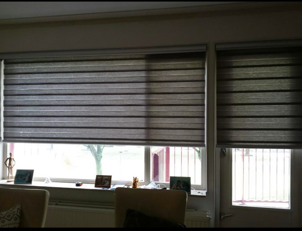 Rolgordijnen, Ophalen, Gebruikt, Grijs, 200 cm of meer