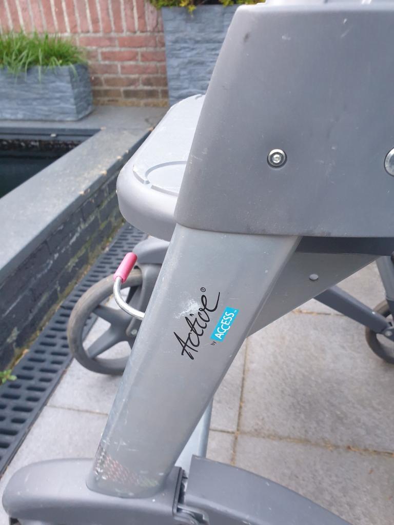 Aluminimum rollator, Ophalen