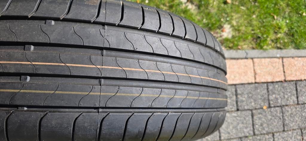Zomerbanden, 4 stuks. BRIDGESTONE., Ophalen of Verzenden, Zo goed als nieuw