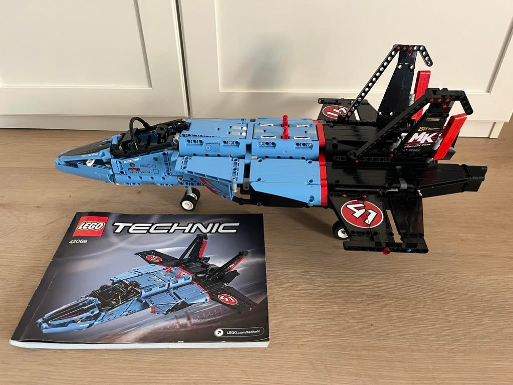 Lego Technic straaljager 42066, Kinderen en Baby's, Speelgoed | Duplo en Lego, Lego, Ophalen of Verzenden, Zo goed als nieuw, Technic