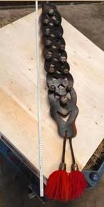 Bellensjaal met 26 bellen 130 cm lengte aan elke kant antiek, Dieren en Toebehoren, Paarden en Pony's | Hoofdstellen en Tuigage