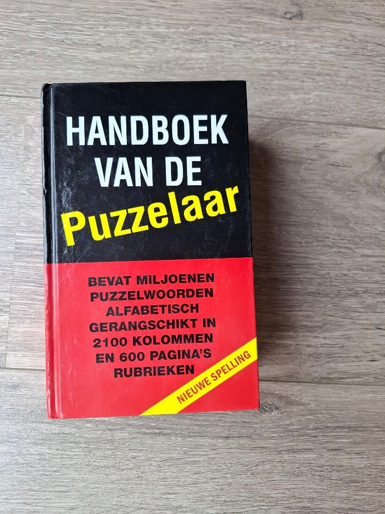 Puzzelwoordenboek (gratis), Hobby en Vrije tijd, Denksport en Puzzels, Ophalen, Minder dan 500 stukjes, Zo goed als nieuw, Puzzelboek