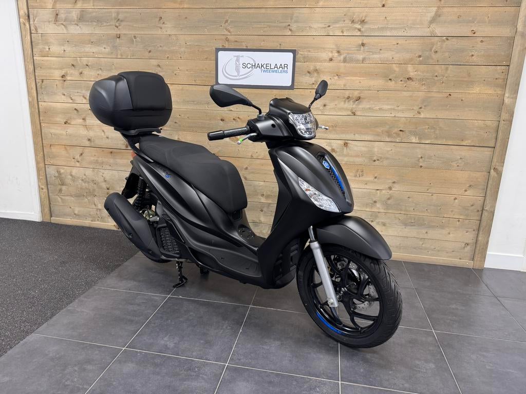 Piaggio Medley 200 S NIEUW AANBIEDING (Incl Koffer + Winds.), Diezerplein 17 Zwolle, Schakelaar Tweewielers - Official Piaggio Dealer