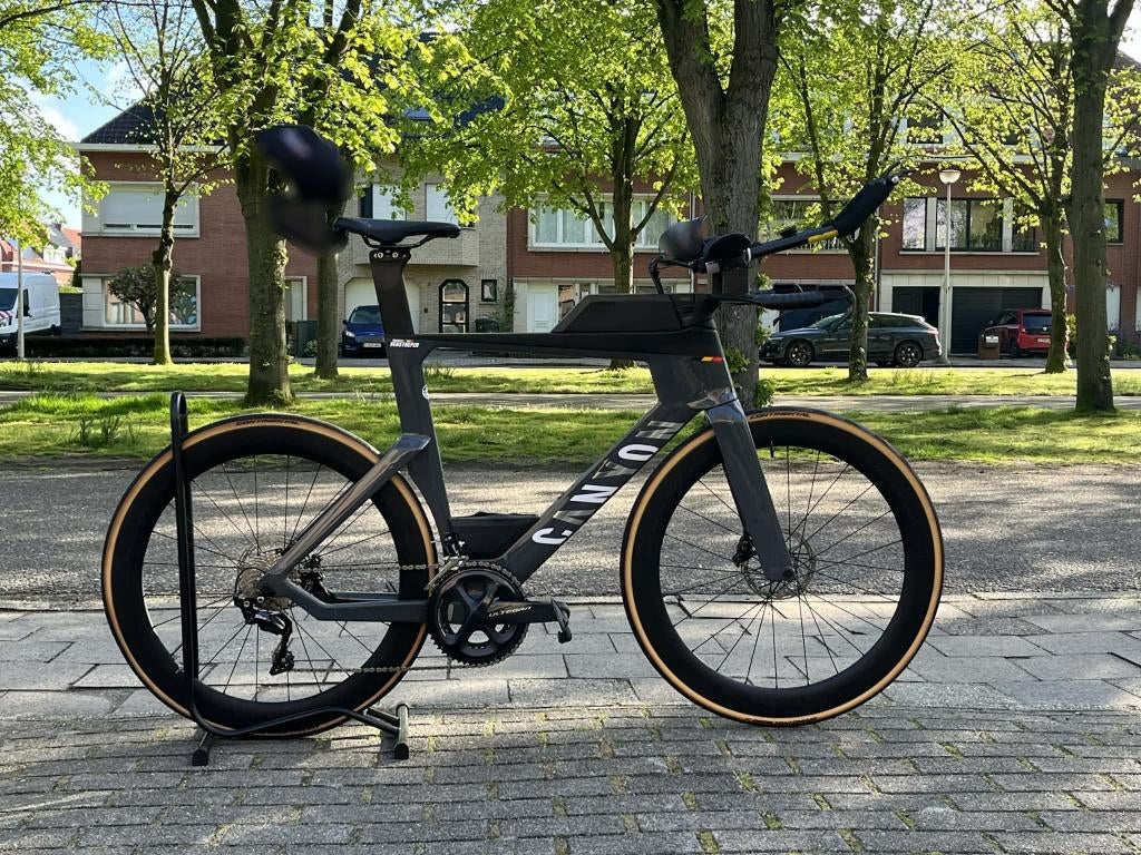 Canyon Speedmax CF 7 (2024) L + vermogensmeter, 28 inch, Carbon, Heren, Zo goed als nieuw
