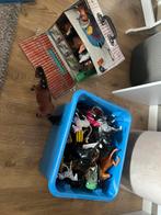 Bak met paardjes en stal, Ophalen of Verzenden, Zo goed als nieuw